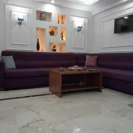 Hotel Pera Arya 3*